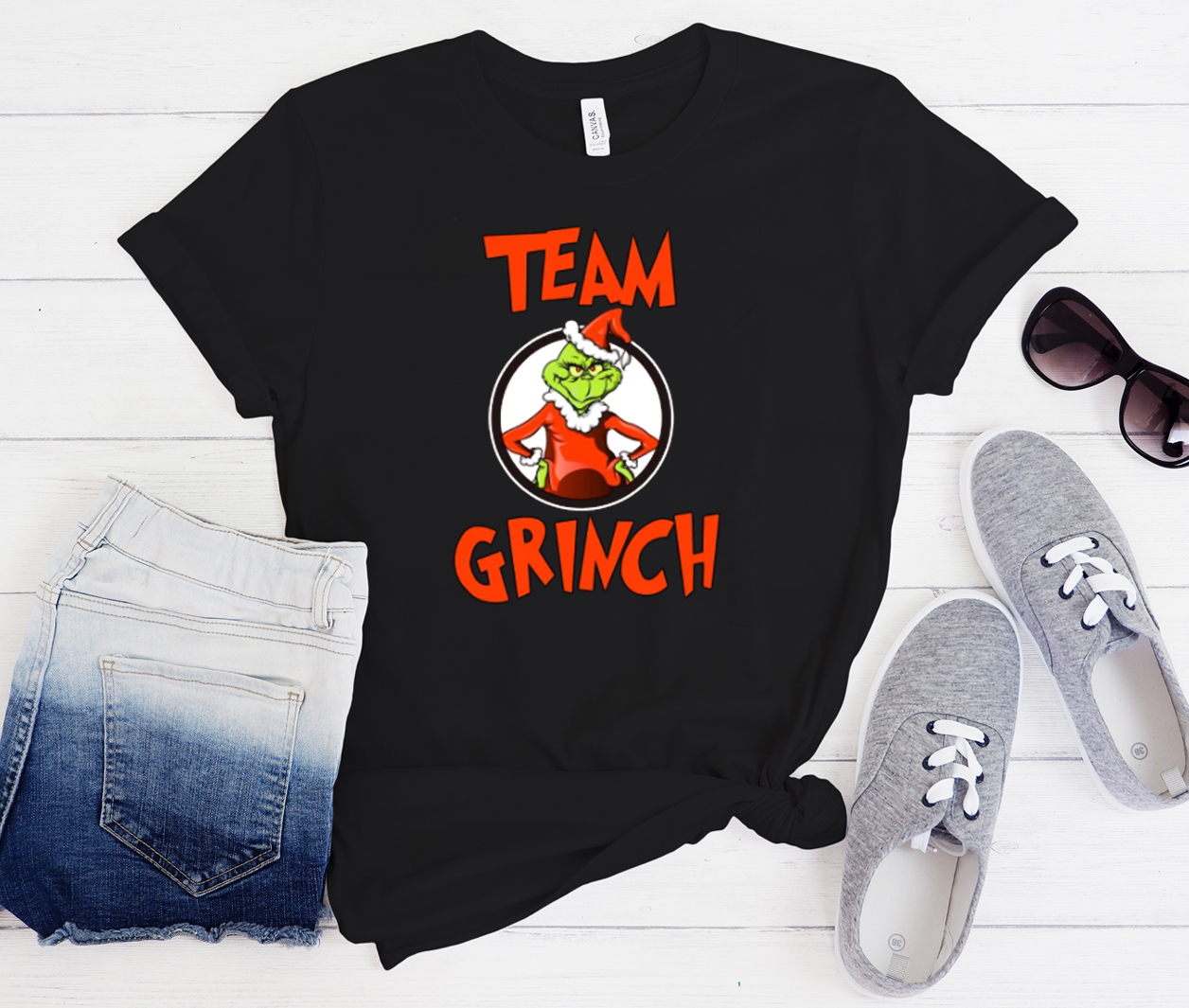 Team Grinch graphic T-shirt